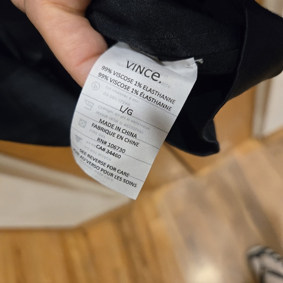 Vince Navy V Neck Short Sleeve Satin Back Tunic Dress Sz L - Picture 8 of 9